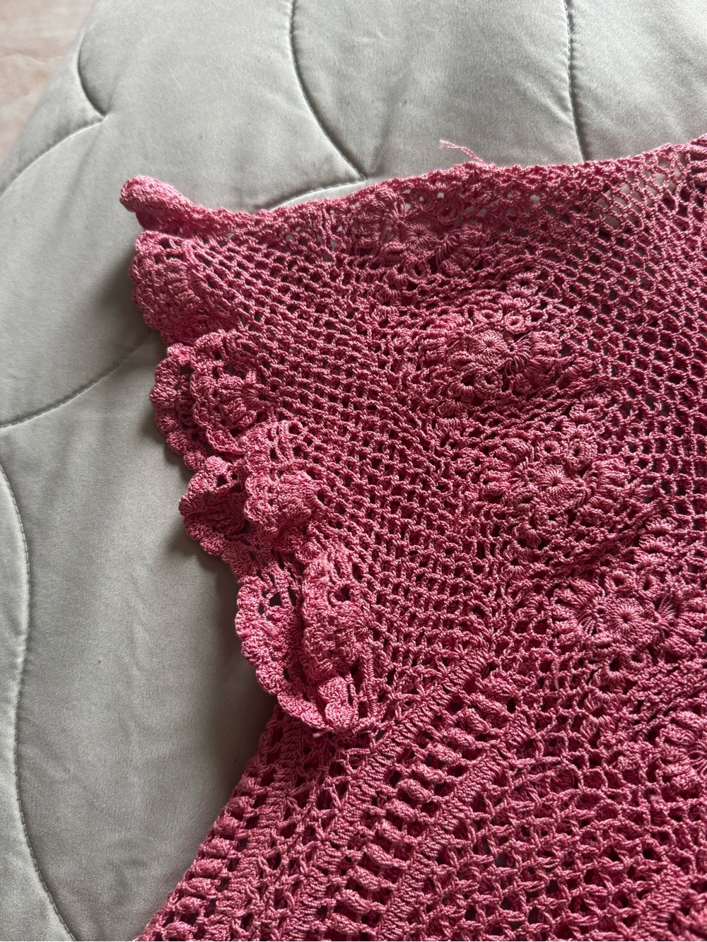 Vintage Pink Crochet Openwork Short-Sleeve Cardigan - Picture 4 of 7